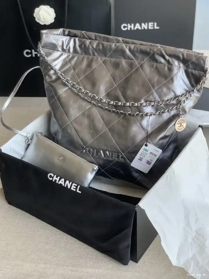 First Bag Ru CHANEL HANDBAG 22 LARGE 0605